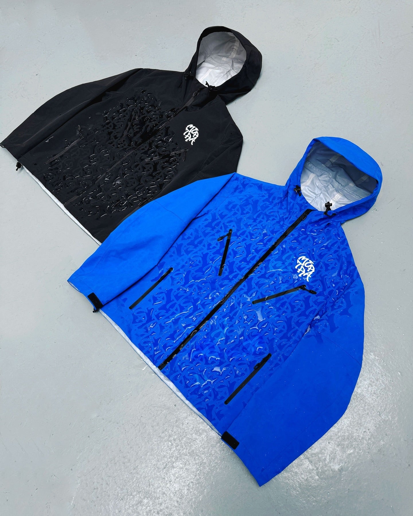 Mertra Script Shell Jacket Black & Blue