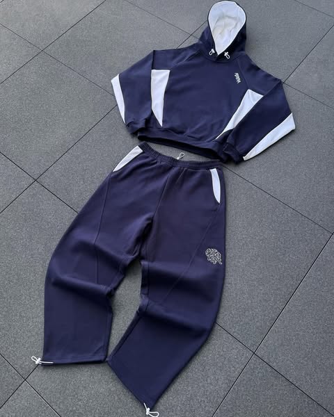 Mertra Tracksuit – Navy Blue